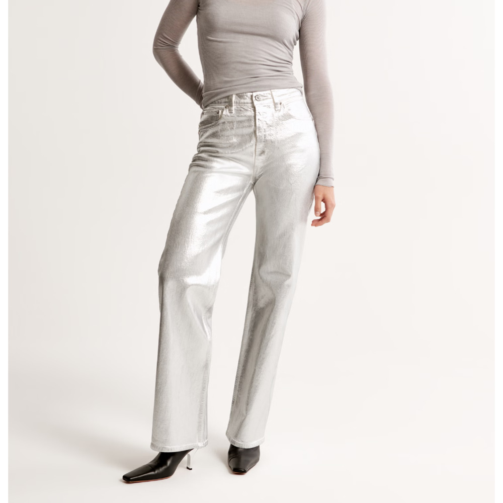 NWT Abercrombie & Fitch Silver 90's Straight Ultra High Rise Pants Size 16 Curve